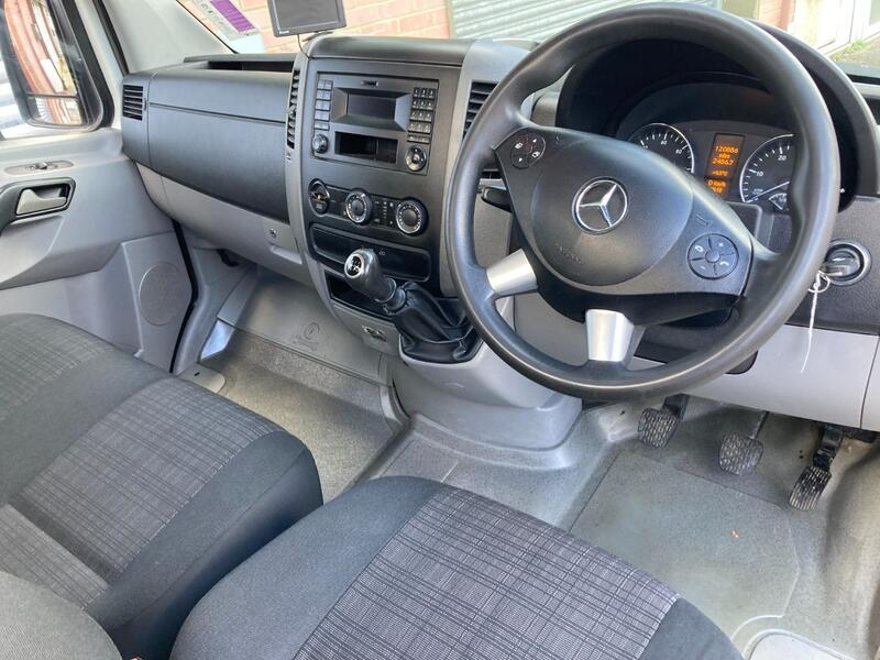 MERCEDES-BENZ SPRINTER